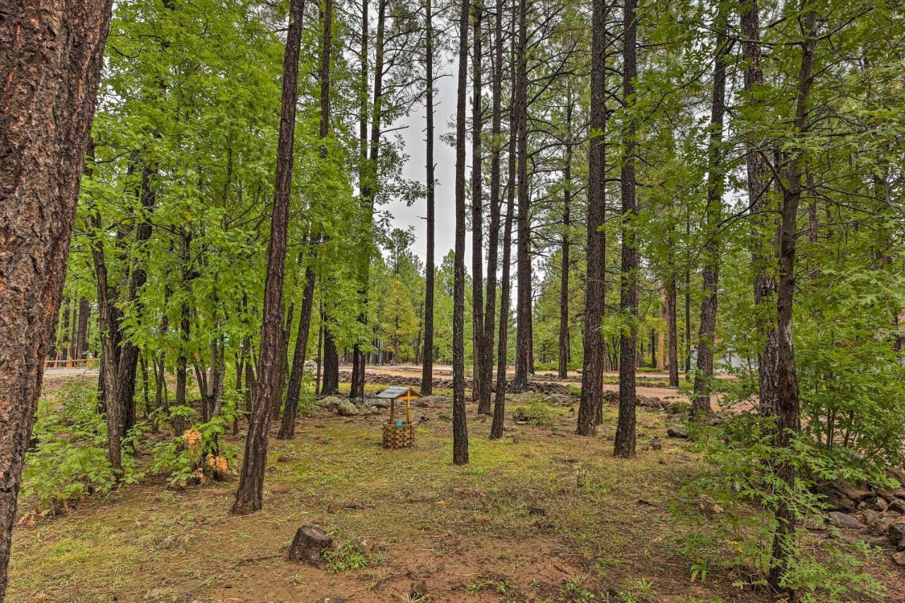 Lush Pinetop Retreat With Large Deck And Wooded Yard! Eksteriør bilde