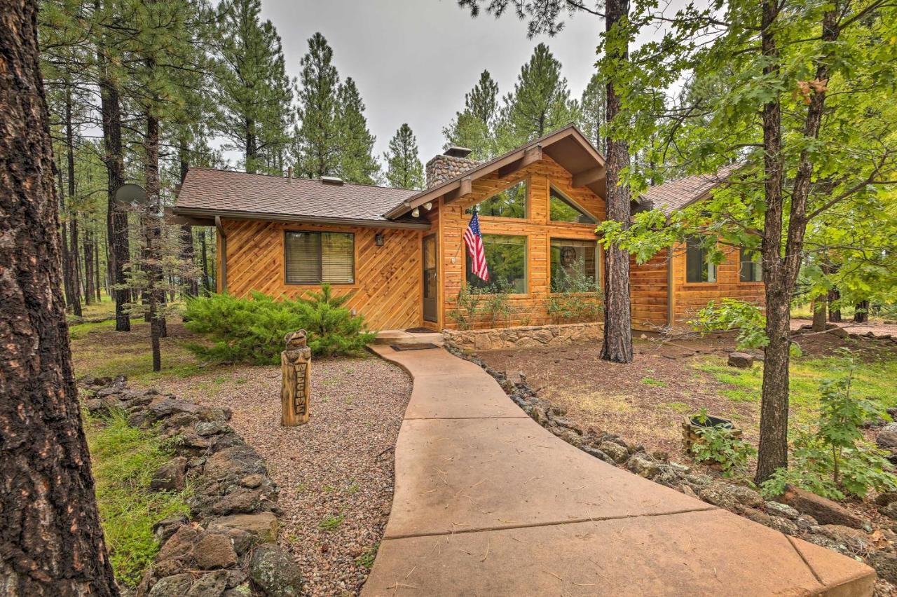 Lush Pinetop Retreat With Large Deck And Wooded Yard! Eksteriør bilde